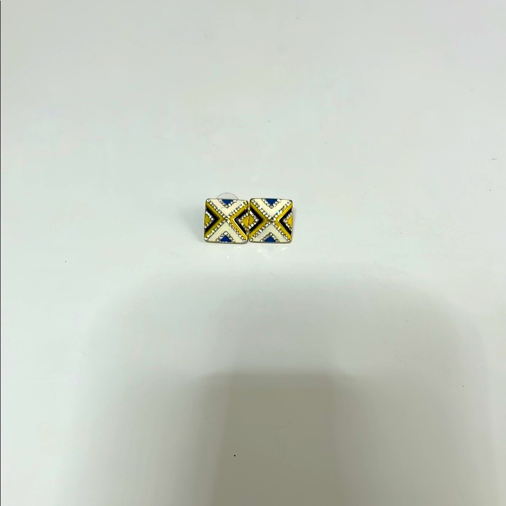 Charming Charlie Yellow and White Geometric Ring